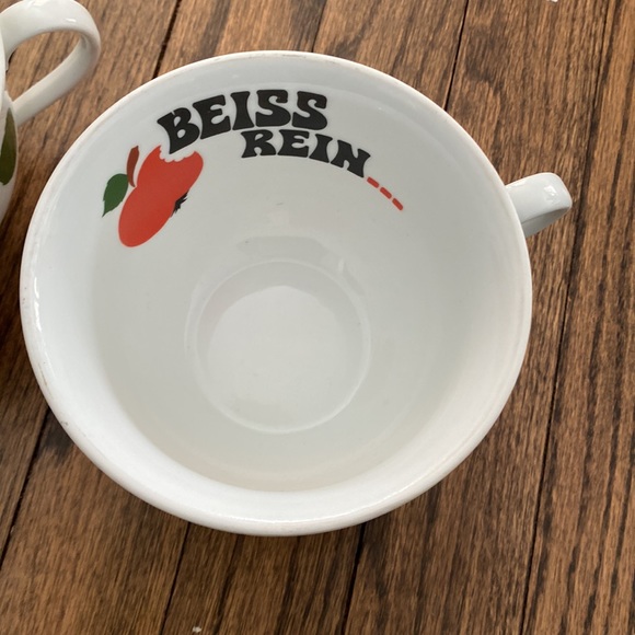 Seltmann Weiden Adam and Eva Apple XXL Cup 70s Mugs - adorable. - Picture 2 of 7